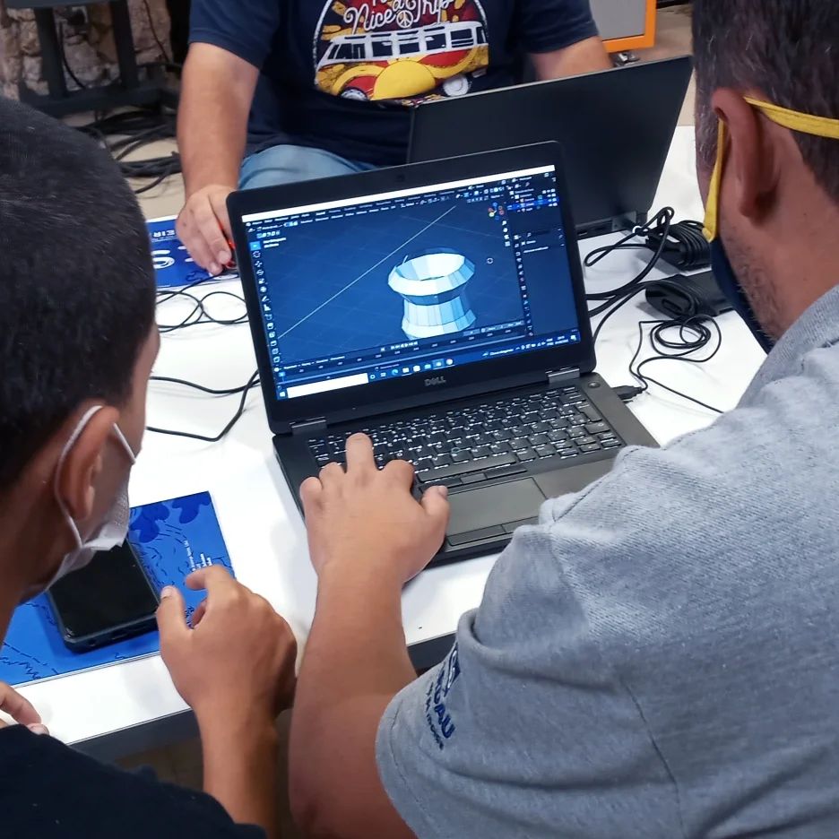 Curso de Desenvolvimento 3D com Software Livre Blender Tecnologias e Artes
