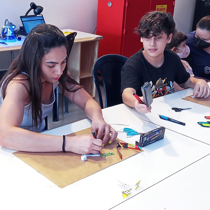 Oficina Girocóptero 3D Personalizado - Tecnologias e Artes
