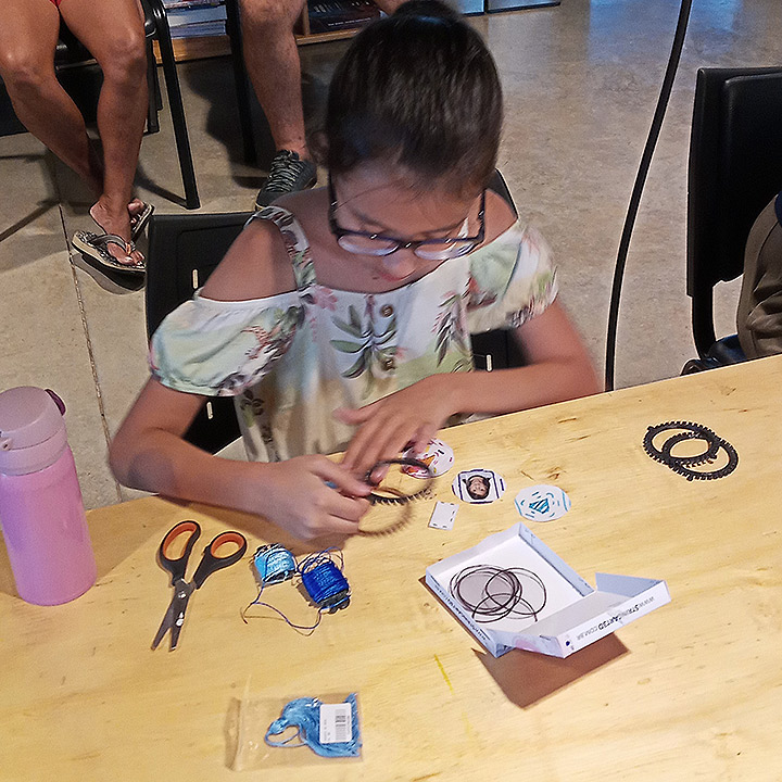 Oficina Móbile 3D com StringArt - Tecnologias e Artes
